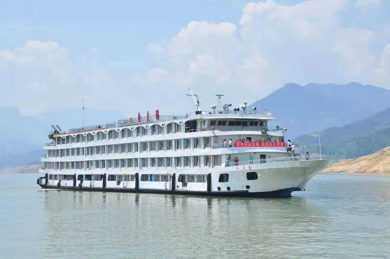 長江三峽旅游船預(yù)定 長江三峽旅游船預(yù)定