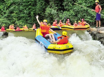 宜昌車溪青龍峽旅游集散中心