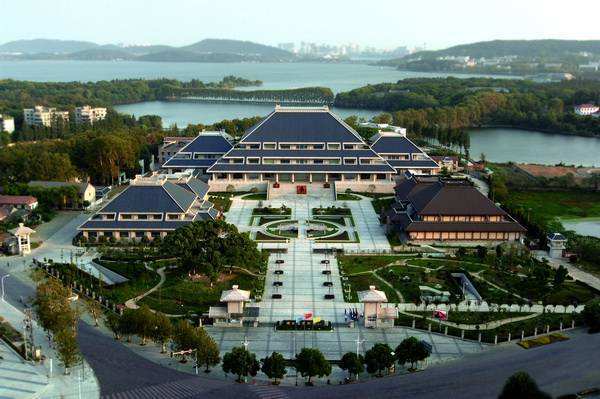 湖北省博物館旅游指南