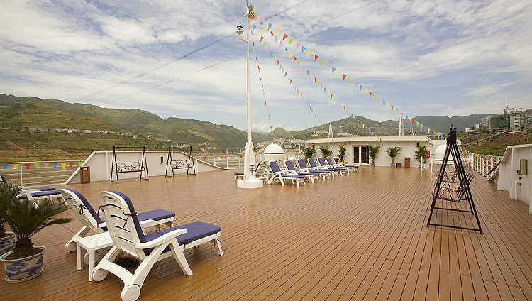 重慶星際水晶旅游船