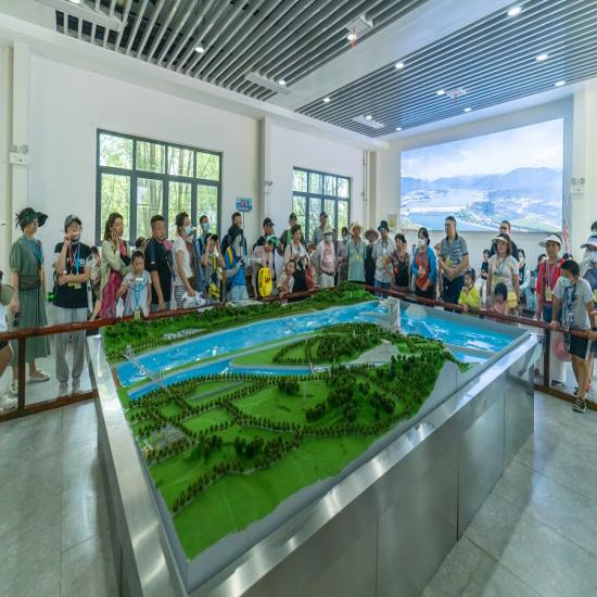 長(zhǎng)江三峽世紀(jì)傳奇號(hào)游輪4日游行程_三峽旅游船